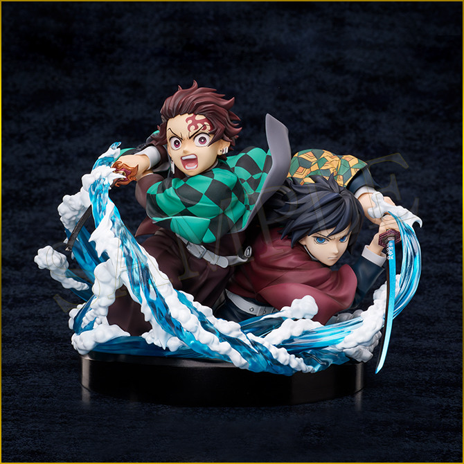 A賞 竈門炭治郎&冨岡義勇ノンスケールフィギュア
